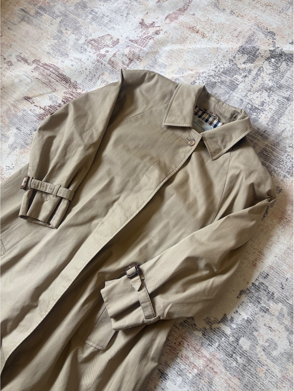 Aquascutum trench coat made in England trench coat medium